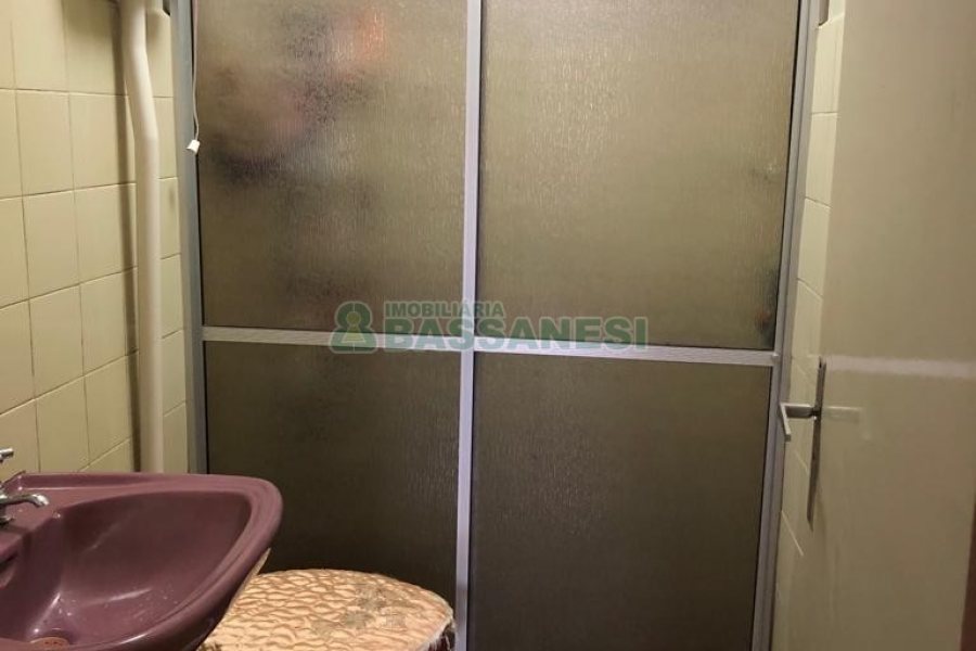 Casa com 71m², 3 dormitórios, no bairro Rio Branco em Caxias do Sul para Comprar