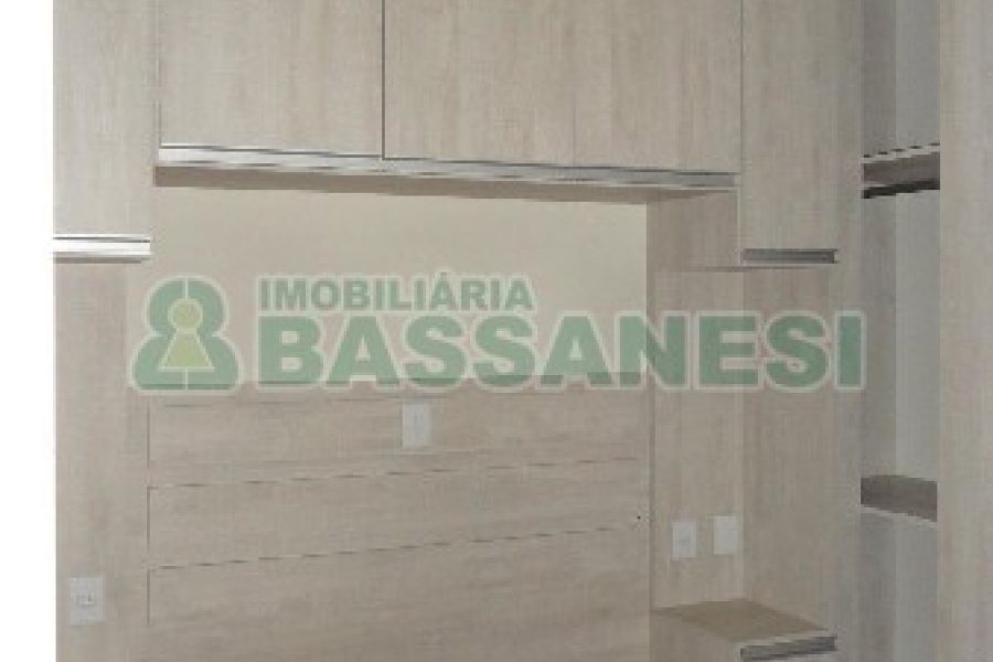 Apartamento com 138m², 2 dormitórios, 2 vagas, no bairro São Pelegrino em Caxias do Sul para Alugar ou Comprar