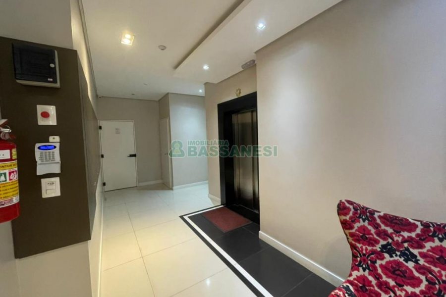 Apartamento com 55m², 1 dormitório, 1 vaga, no bairro Centro em Caxias do Sul para Comprar