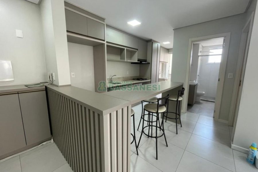Apartamento com 55m², 1 dormitório, 1 vaga, no bairro Centro em Caxias do Sul para Comprar