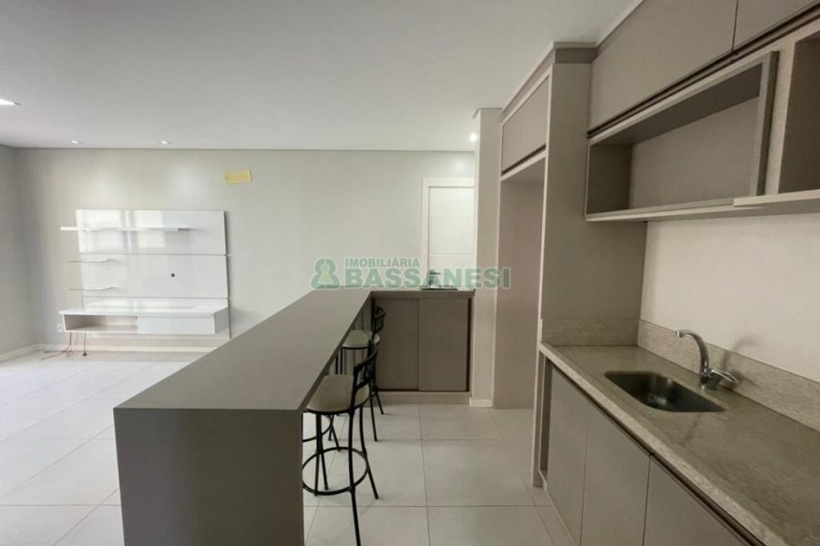 Apartamento com 55m², 1 dormitório, 1 vaga, no bairro Centro em Caxias do Sul para Comprar