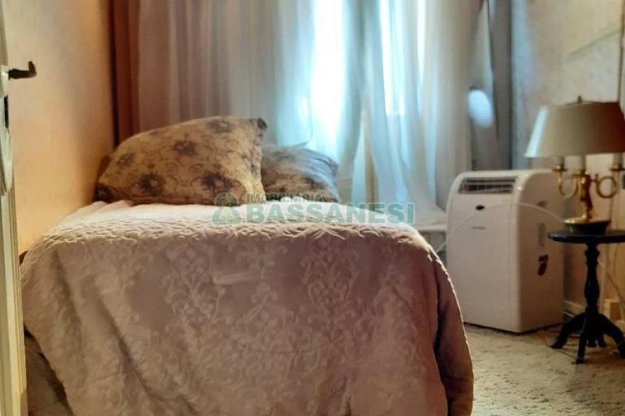 Apartamento com 140m², 3 dormitórios, 1 vaga, no bairro São Pelegrino em Caxias do Sul para Comprar