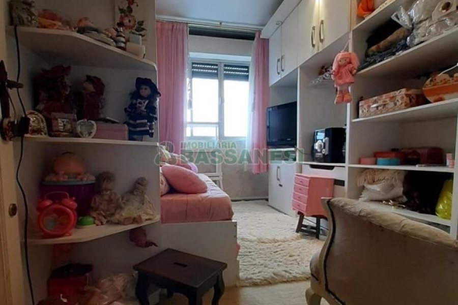 Apartamento com 140m², 3 dormitórios, 1 vaga, no bairro São Pelegrino em Caxias do Sul para Comprar