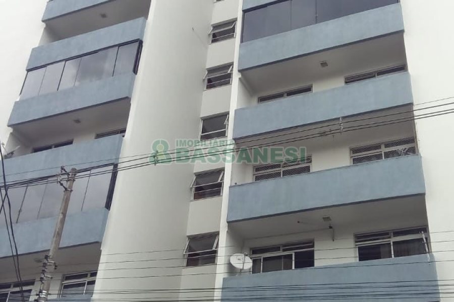 Apartamento com 140m², 3 dormitórios, 1 vaga, no bairro São Pelegrino em Caxias do Sul para Comprar