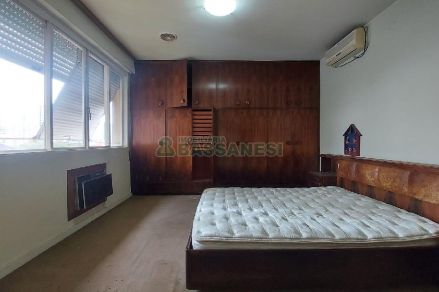 Casa Comercial com 190m², no bairro Centro em Caxias do Sul para Alugar