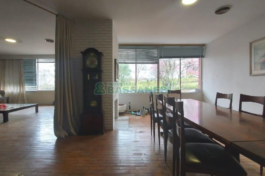 Casa Comercial com 190m², no bairro Centro em Caxias do Sul para Alugar