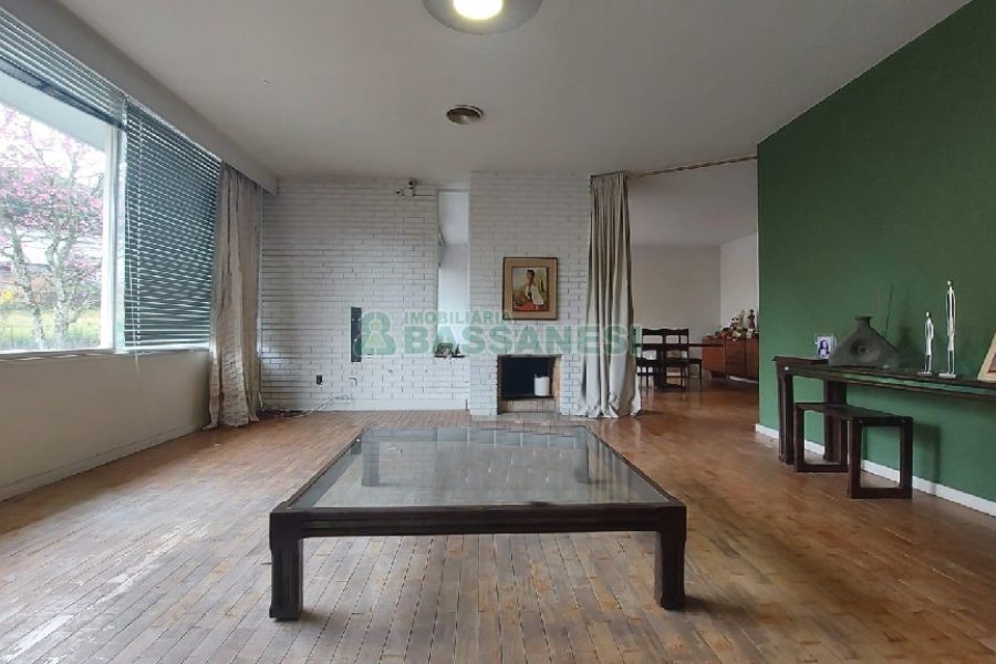 Casa Comercial com 190m², no bairro Centro em Caxias do Sul para Alugar