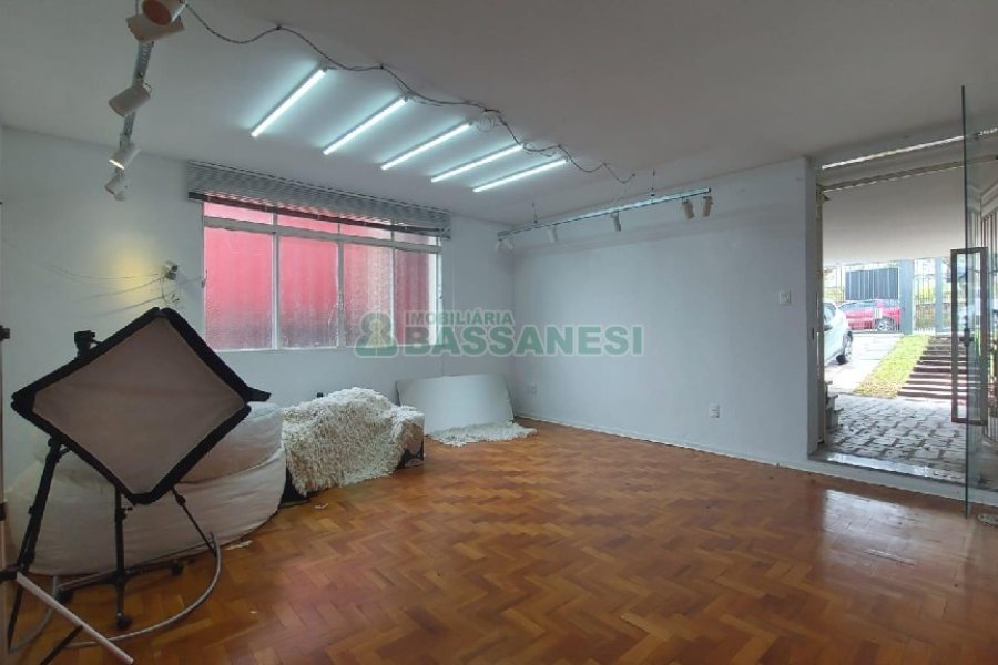Casa Comercial com 190m², no bairro Centro em Caxias do Sul para Alugar