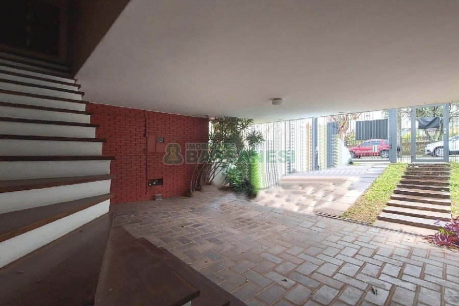 Casa Comercial com 190m², no bairro Centro em Caxias do Sul para Alugar