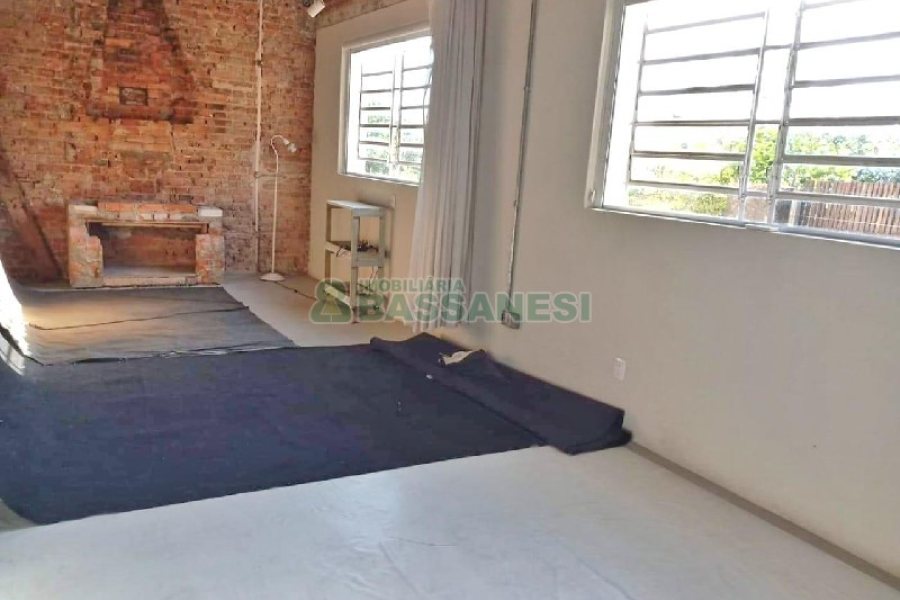 Casa Comercial com 190m², no bairro Centro em Caxias do Sul para Alugar