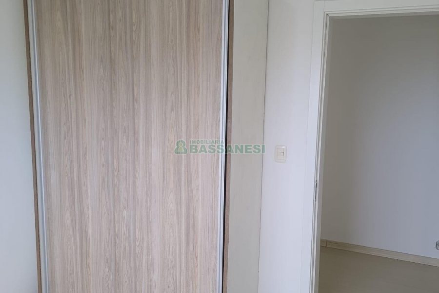 Apartamento com 72m², 2 dormitórios, 1 vaga, no bairro Sagrada Família em Caxias do Sul para Alugar
