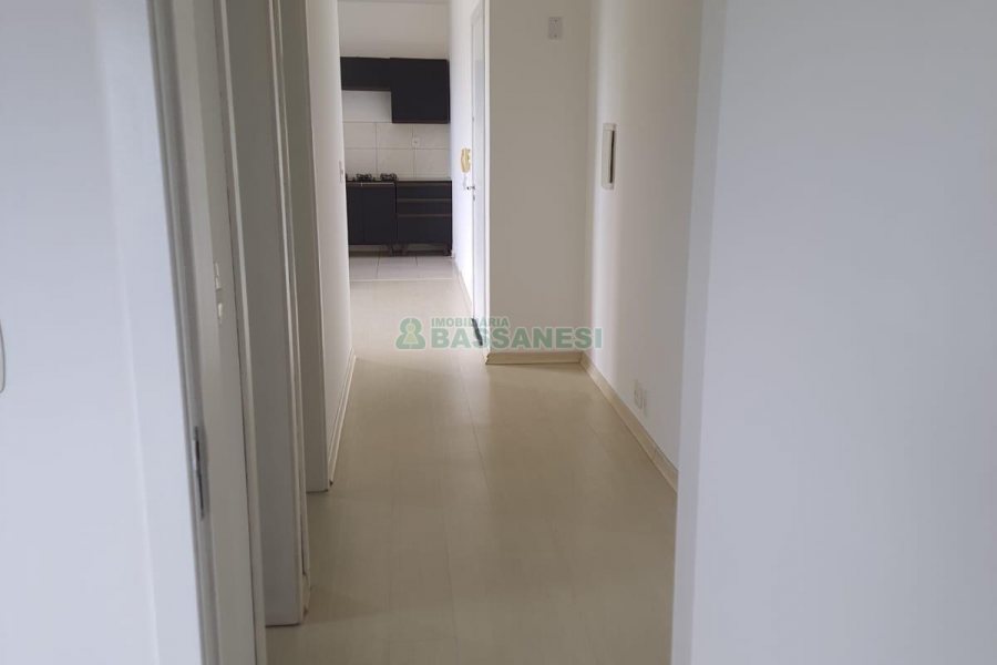 Apartamento com 72m², 2 dormitórios, 1 vaga, no bairro Sagrada Família em Caxias do Sul para Alugar