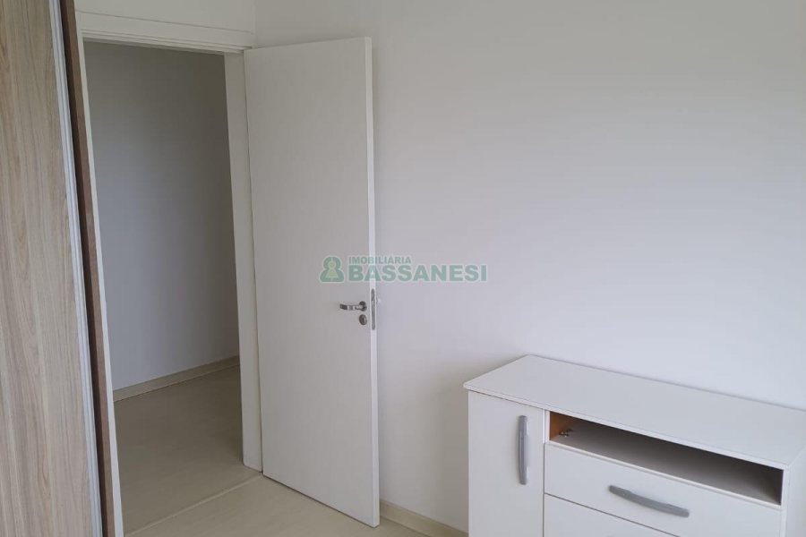 Apartamento com 72m², 2 dormitórios, 1 vaga, no bairro Sagrada Família em Caxias do Sul para Alugar
