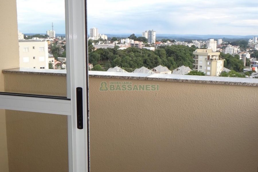 Apartamento com 72m², 2 dormitórios, 1 vaga, no bairro Sagrada Família em Caxias do Sul para Alugar