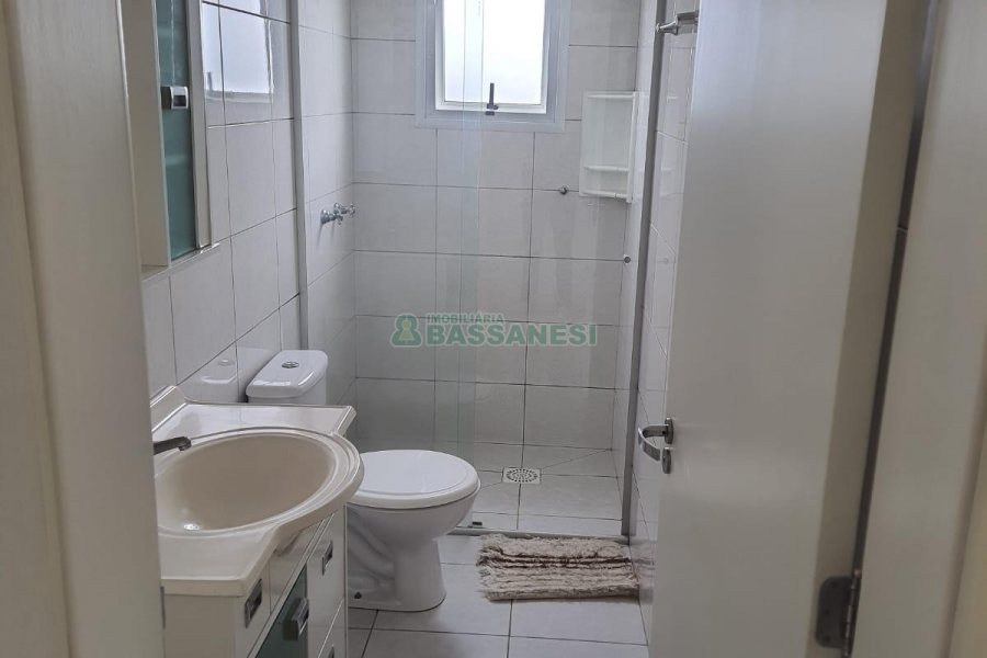 Apartamento com 72m², 2 dormitórios, 1 vaga, no bairro Sagrada Família em Caxias do Sul para Alugar