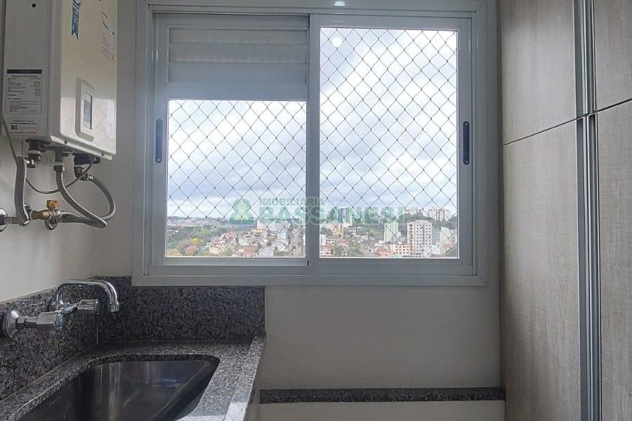 Apto Mobiliado com 101m², 3 dormitórios, 2 vagas, no bairro Universitário em Caxias do Sul para Alugar