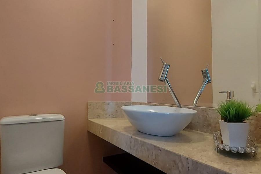 Apto Mobiliado com 101m², 3 dormitórios, 2 vagas, no bairro Universitário em Caxias do Sul para Alugar