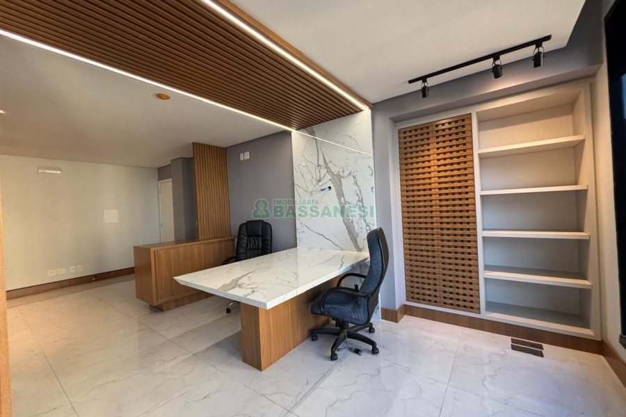 Sala Mobiliada com 53m², 1 vaga, no bairro Centro em Caxias do Sul para Alugar