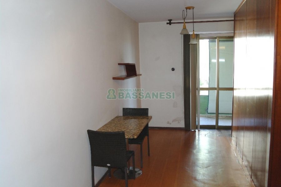 Apartamento com 75m², 1 dormitório, no bairro Centro em Caxias do Sul para Comprar