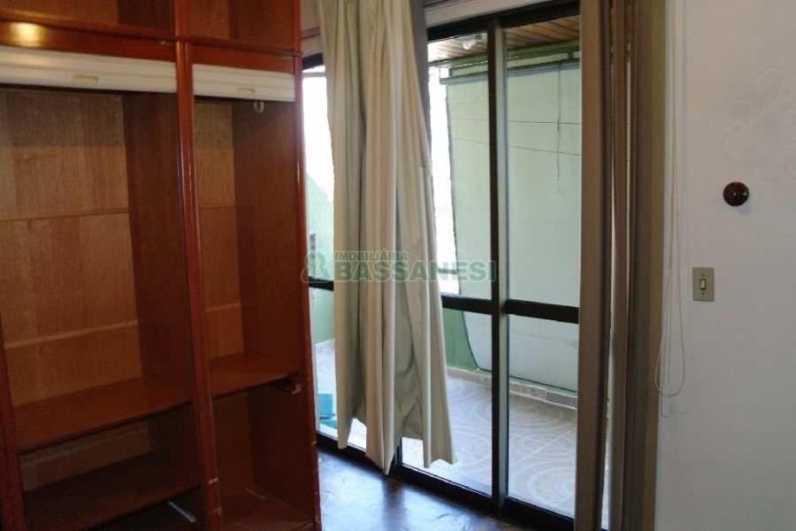 Apartamento com 75m², 1 dormitório, no bairro Centro em Caxias do Sul para Comprar