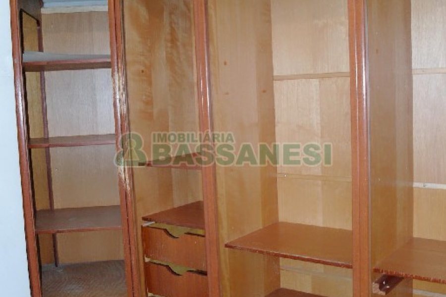 Apartamento com 75m², 1 dormitório, no bairro Centro em Caxias do Sul para Comprar