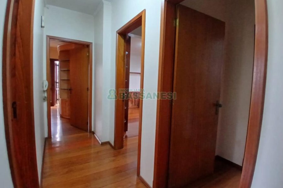 Apartamento com 210m², 3 dormitórios, 2 vagas, no bairro Saint Etienne em Caxias do Sul para Alugar ou Comprar