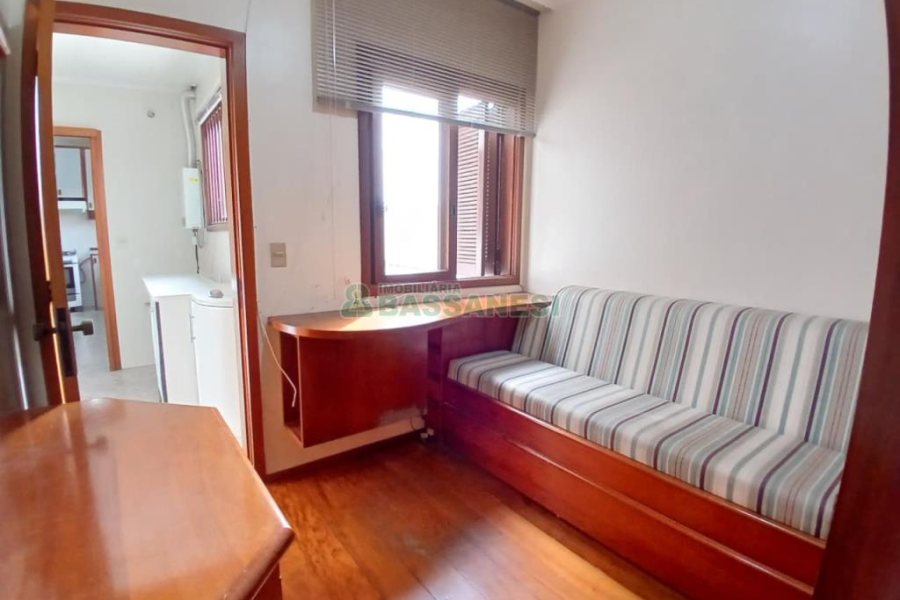 Apartamento com 210m², 3 dormitórios, 2 vagas, no bairro Saint Etienne em Caxias do Sul para Alugar ou Comprar