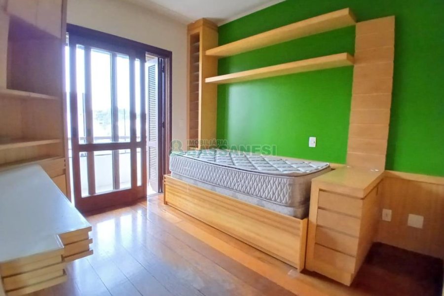 Apartamento com 210m², 3 dormitórios, 2 vagas, no bairro Saint Etienne em Caxias do Sul para Alugar ou Comprar