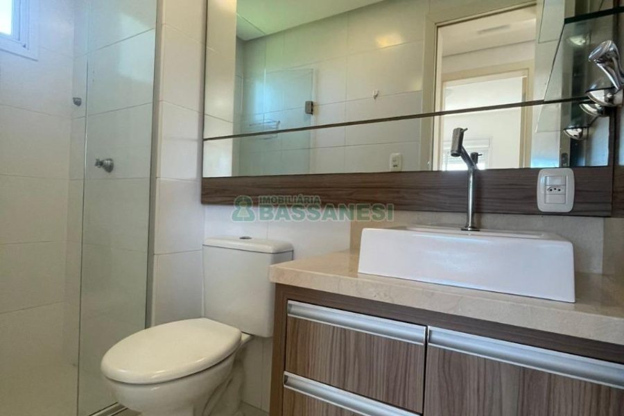 Apartamento com 47m², 2 dormitórios, 1 vaga, no bairro Marechal Floriano em Caxias do Sul para Comprar