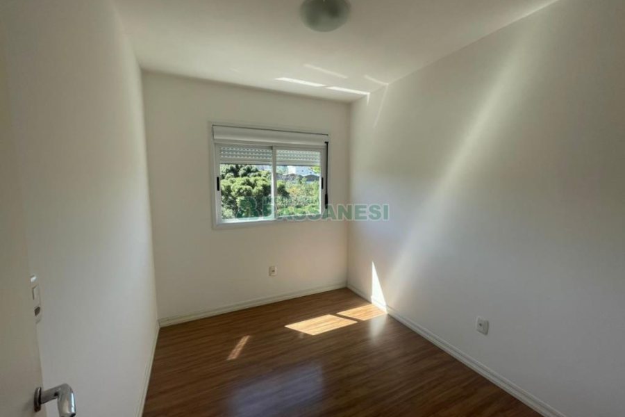 Apartamento com 47m², 2 dormitórios, 1 vaga, no bairro Marechal Floriano em Caxias do Sul para Comprar