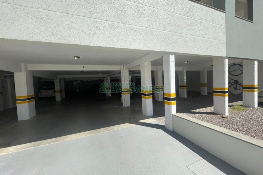 Apartamento com 47m², 2 dormitórios, 1 vaga, no bairro Marechal Floriano em Caxias do Sul para Comprar