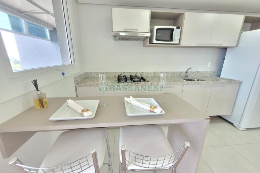 Apto Mobiliado com 38m², 1 dormitório, 1 vaga, no bairro Villagio Iguatemi em Caxias do Sul para Alugar