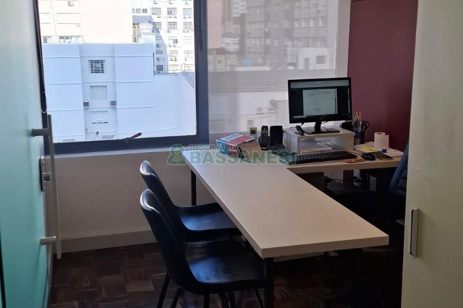 Sala com 50m², no bairro Centro em Caxias do Sul para Alugar