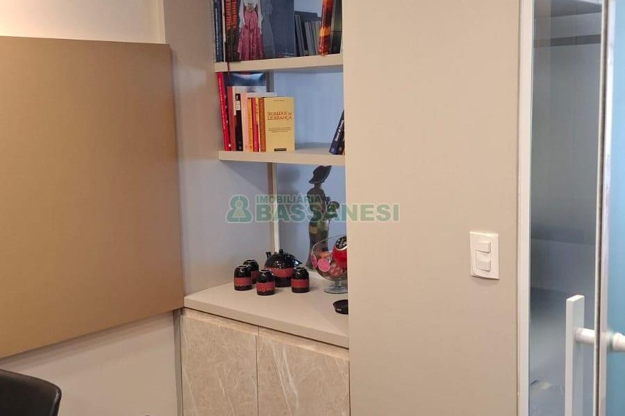 Sala com 50m², no bairro Centro em Caxias do Sul para Alugar