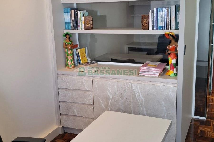 Sala com 50m², no bairro Centro em Caxias do Sul para Alugar