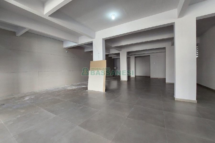 Loja com 160m², no bairro Lourdes em Caxias do Sul para Alugar