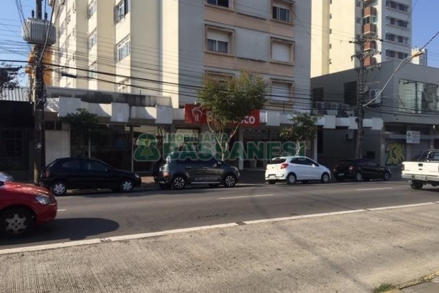 Loja com 332m², no bairro Lourdes em Caxias do Sul para Alugar