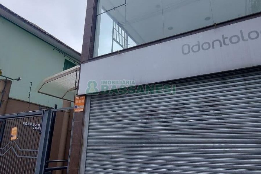 Sala com 40m², no bairro São Pelegrino em Caxias do Sul para Comprar