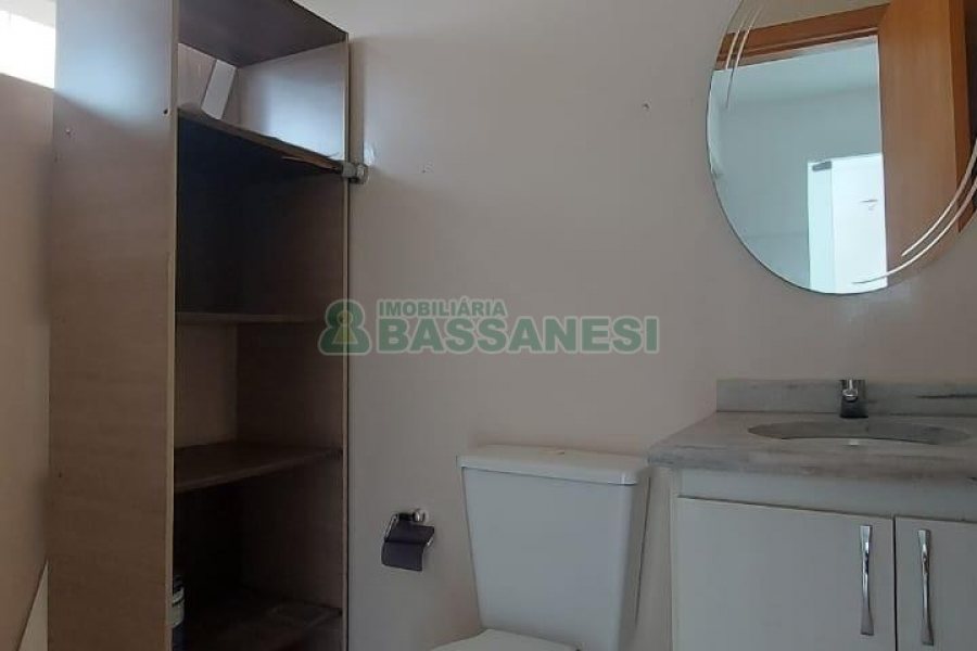 Sala com 40m², no bairro São Pelegrino em Caxias do Sul para Comprar