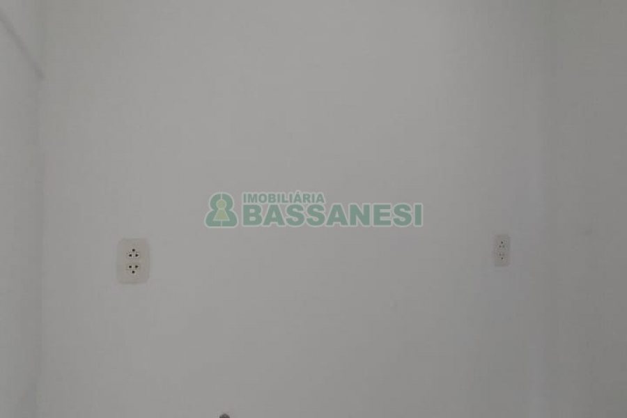 Sala com 40m², no bairro São Pelegrino em Caxias do Sul para Comprar