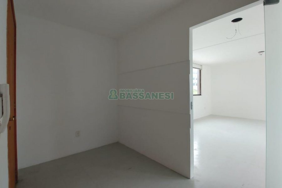 Sala com 40m², no bairro São Pelegrino em Caxias do Sul para Comprar