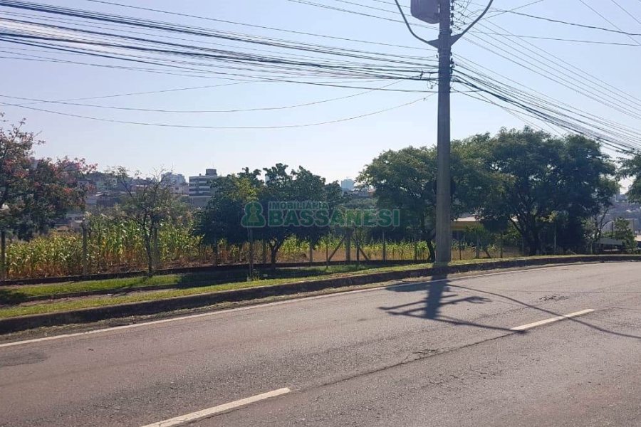 Terreno, no bairro Kayser em Caxias do Sul para Comprar