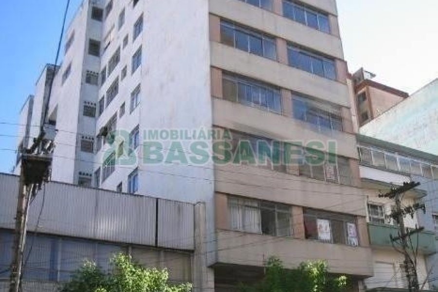 Sala com 167m², no bairro Centro em Caxias do Sul para Alugar