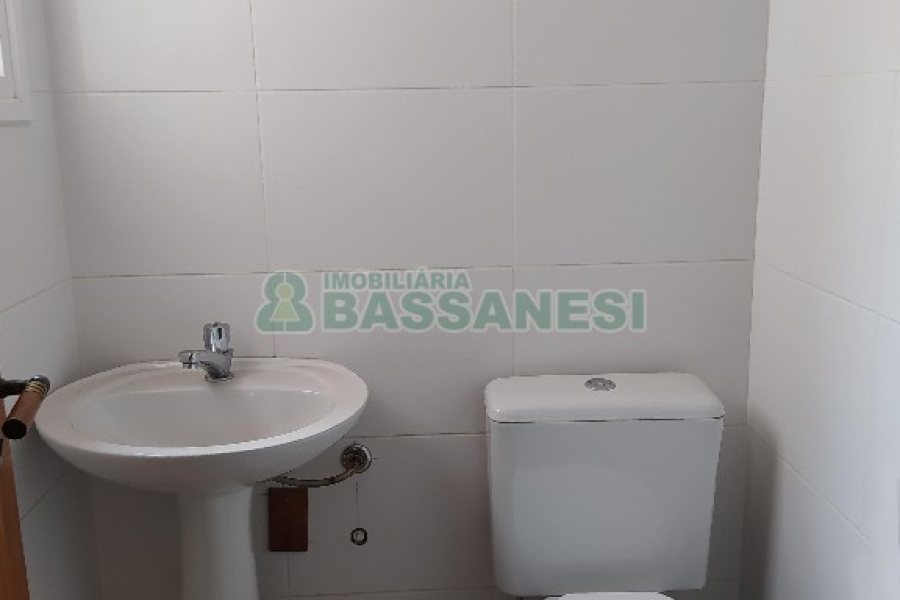 Sala com 167m², no bairro Centro em Caxias do Sul para Alugar