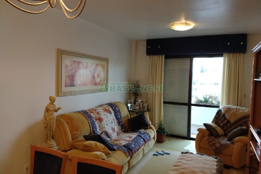 Apartamento com 129m², 3 dormitórios, 1 vaga, no bairro Lourdes em Caxias do Sul para Comprar