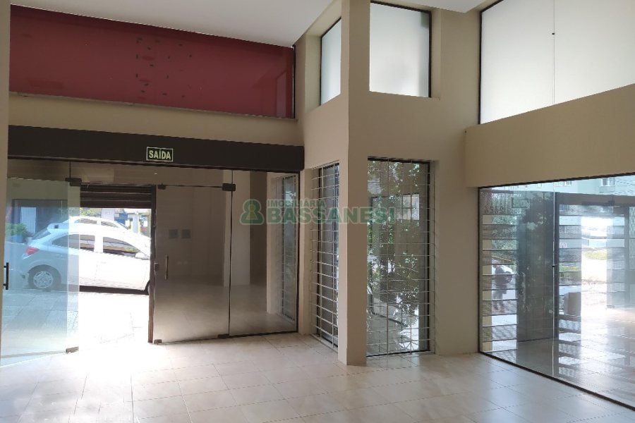 Loja com 240m², 3 vagas, no bairro Centro em Caxias do Sul para Alugar