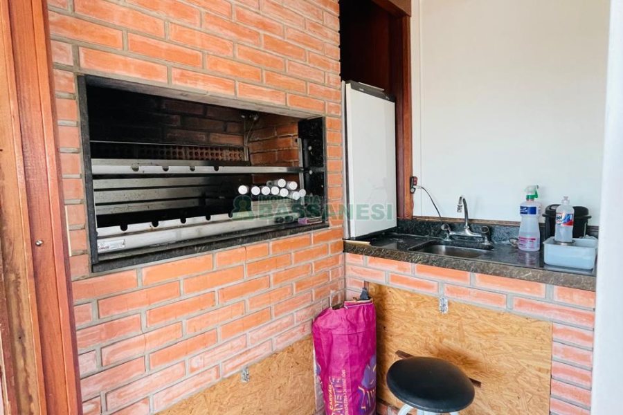 Apto Mobiliado com 262m², 3 dormitórios, 2 vagas, no bairro Centro em Caxias do Sul para Comprar