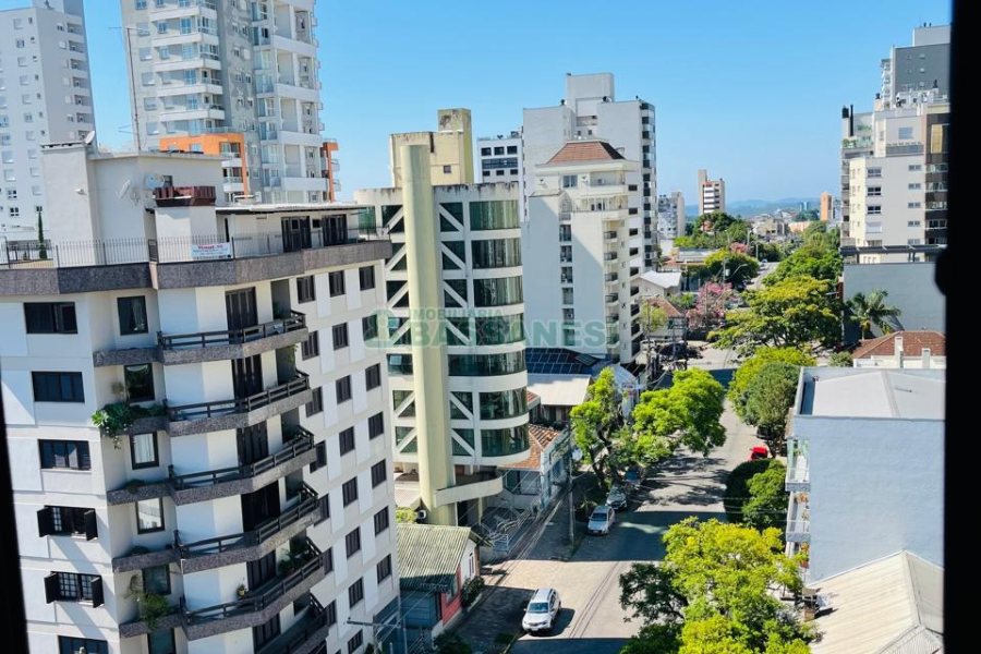 Apto Mobiliado com 262m², 3 dormitórios, 2 vagas, no bairro Centro em Caxias do Sul para Comprar