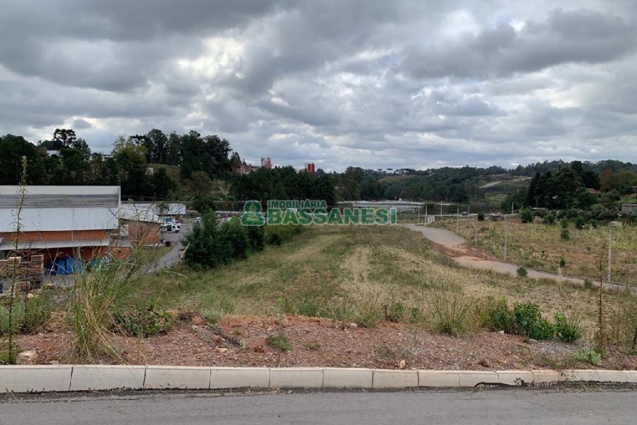Terreno, no bairro Desvio Rizzo em Caxias do Sul para Comprar
