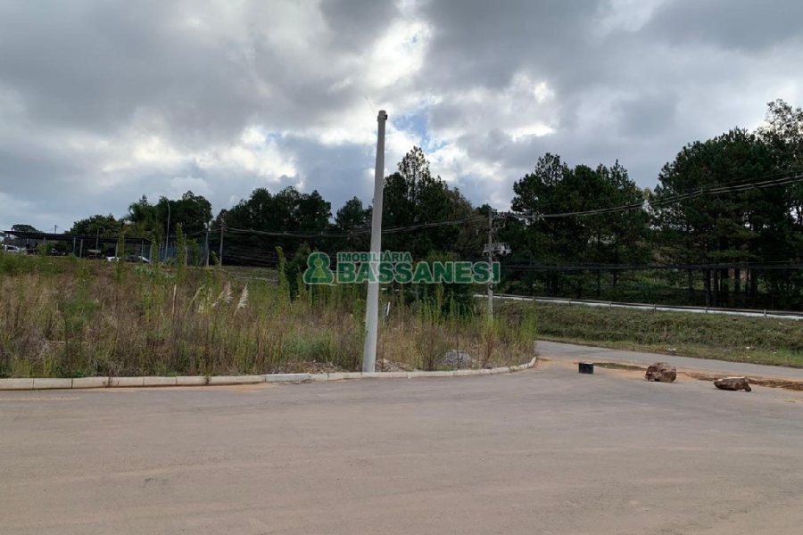 Terreno, no bairro Desvio Rizzo em Caxias do Sul para Comprar
